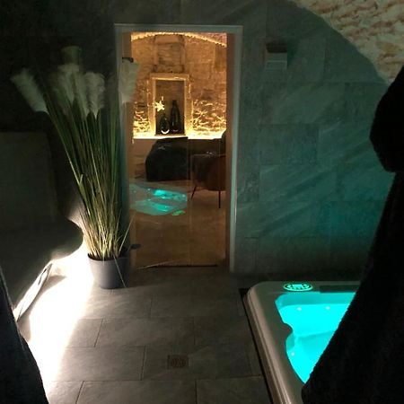 Jaccuzi & Spa Des Caves Stanislas Lägenhet Nancy Exteriör bild