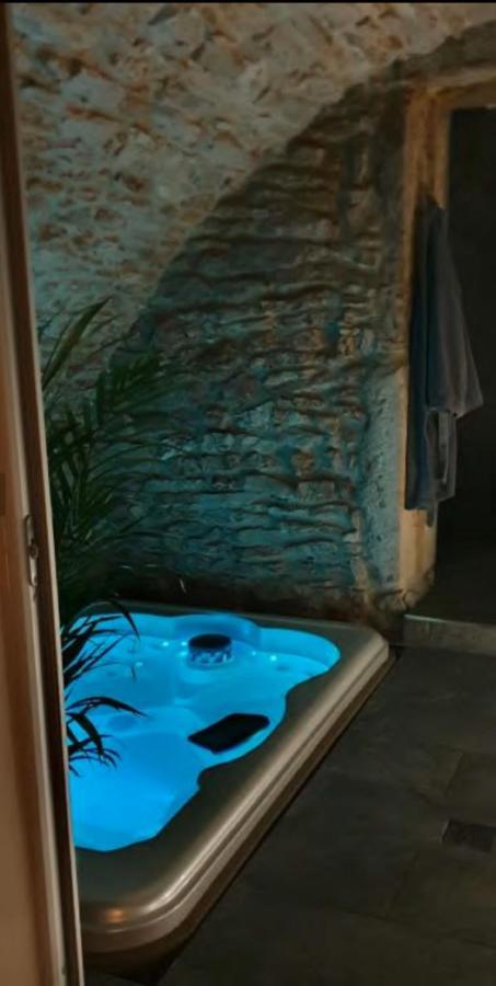 Jaccuzi & Spa Des Caves Stanislas Lägenhet Nancy Exteriör bild