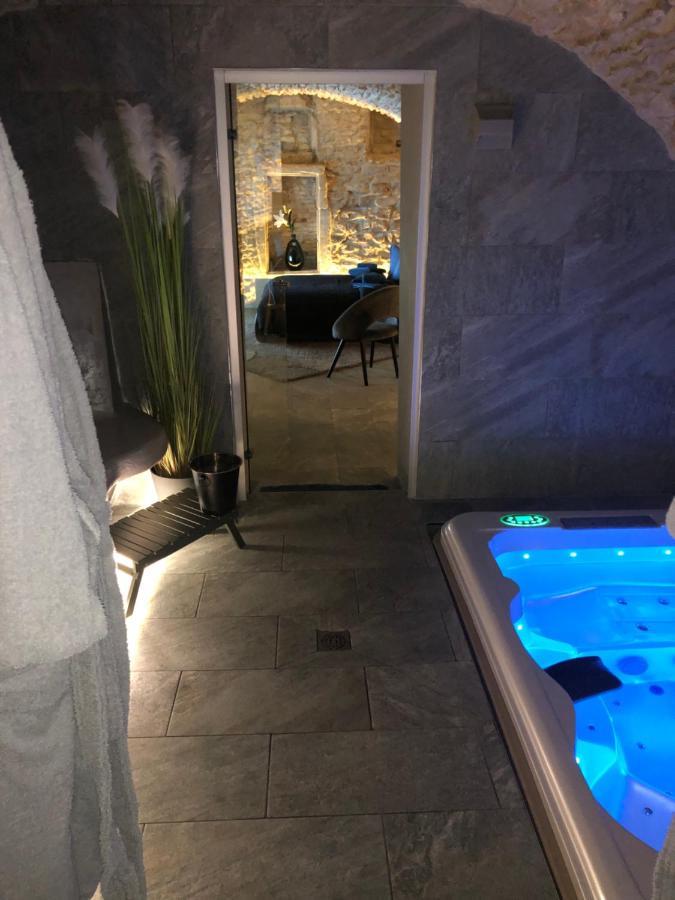 Jaccuzi & Spa Des Caves Stanislas Lägenhet Nancy Exteriör bild