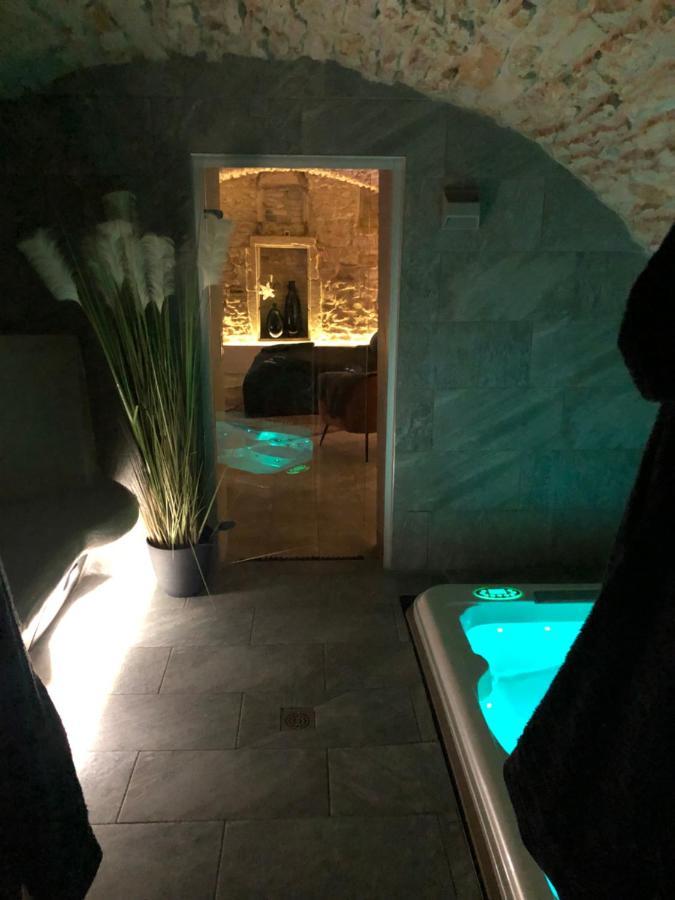 Jaccuzi & Spa Des Caves Stanislas Lägenhet Nancy Exteriör bild