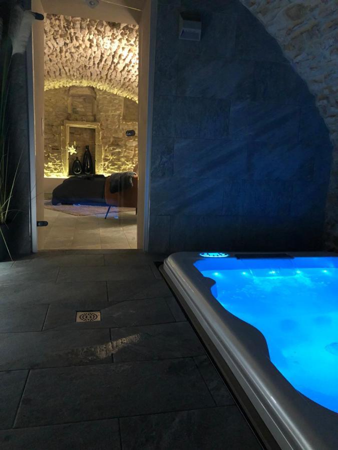 Jaccuzi & Spa Des Caves Stanislas Lägenhet Nancy Exteriör bild